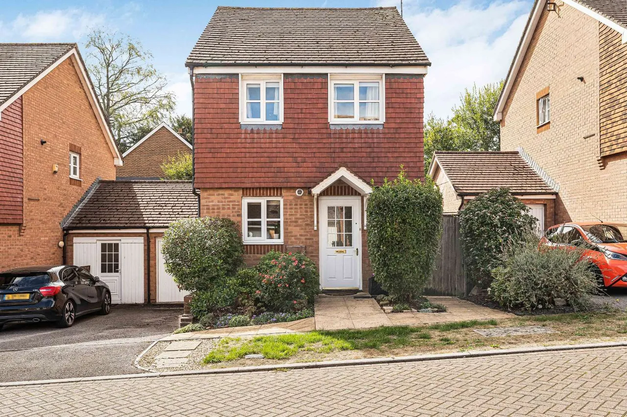2 bed house for sale — Northend Close, Petworth, West Sussex, GU28 9NS
