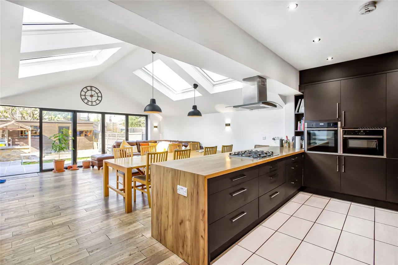 3 bed house for sale, Pretoria Road, Furzedown