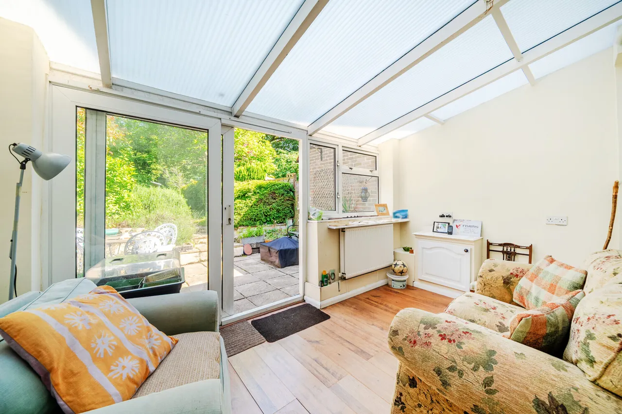 Portsmouth Road, Liphook, GU30, photo 7