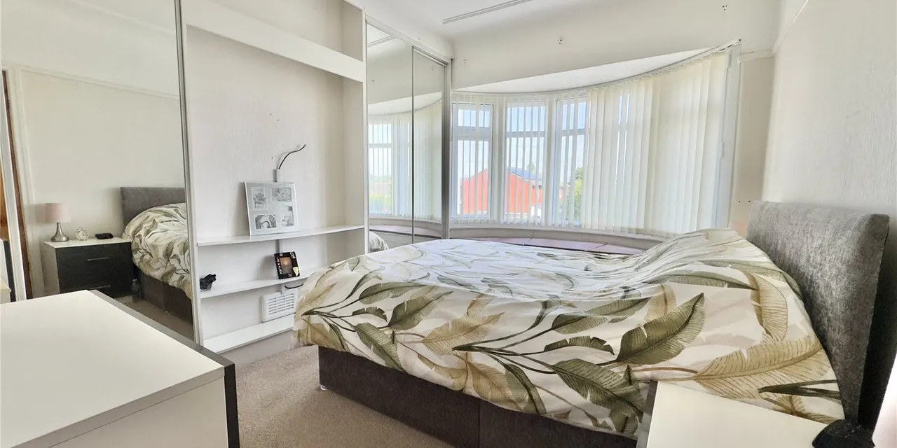 Saughall Massie Road, Upton, CH49, photo 10
