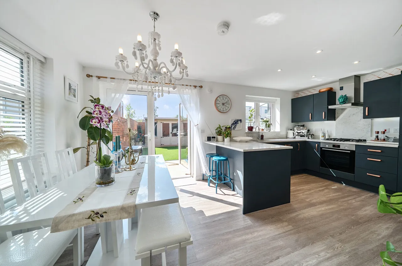 Union Road, Deepcut, Camberley, Surrey, GU16 6TE, photo 2