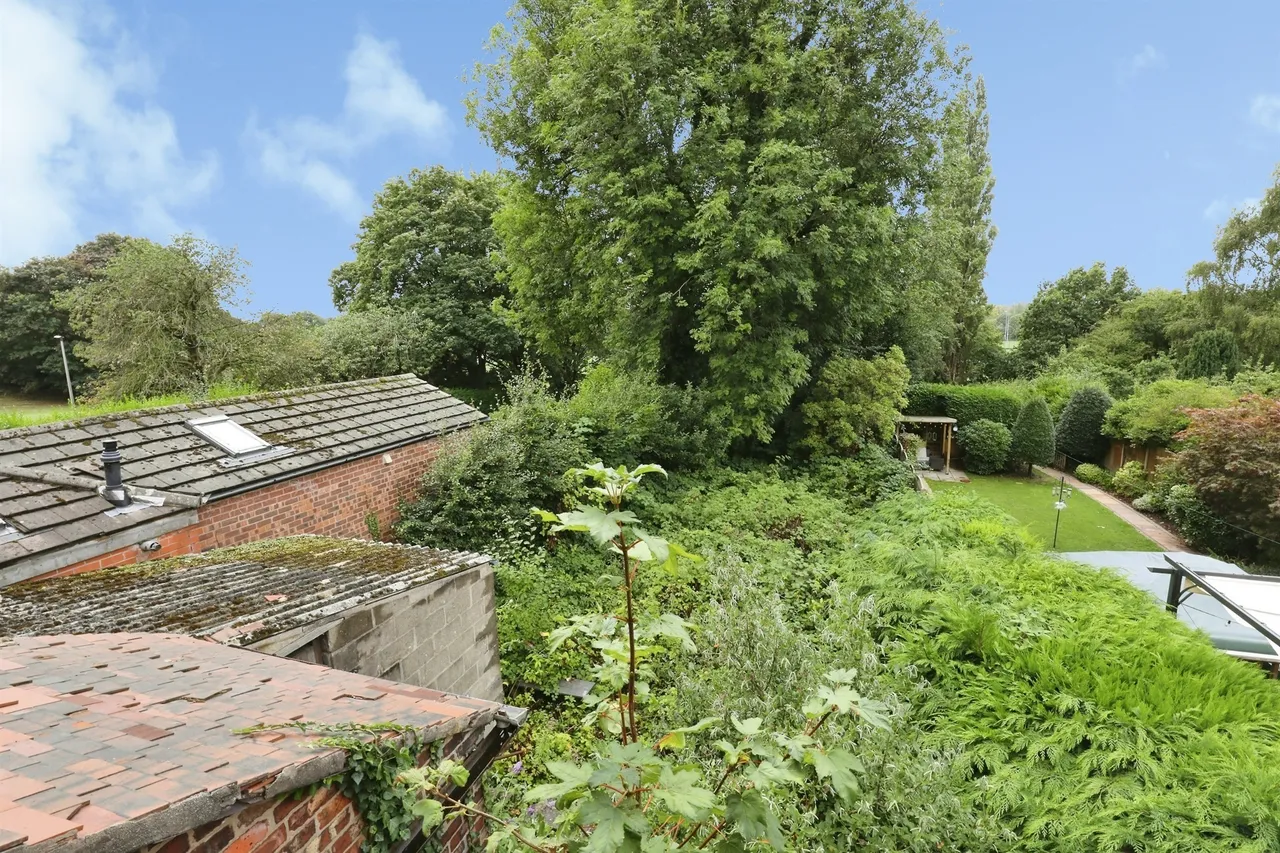Moss Road, Northwich, CW8, photo 4