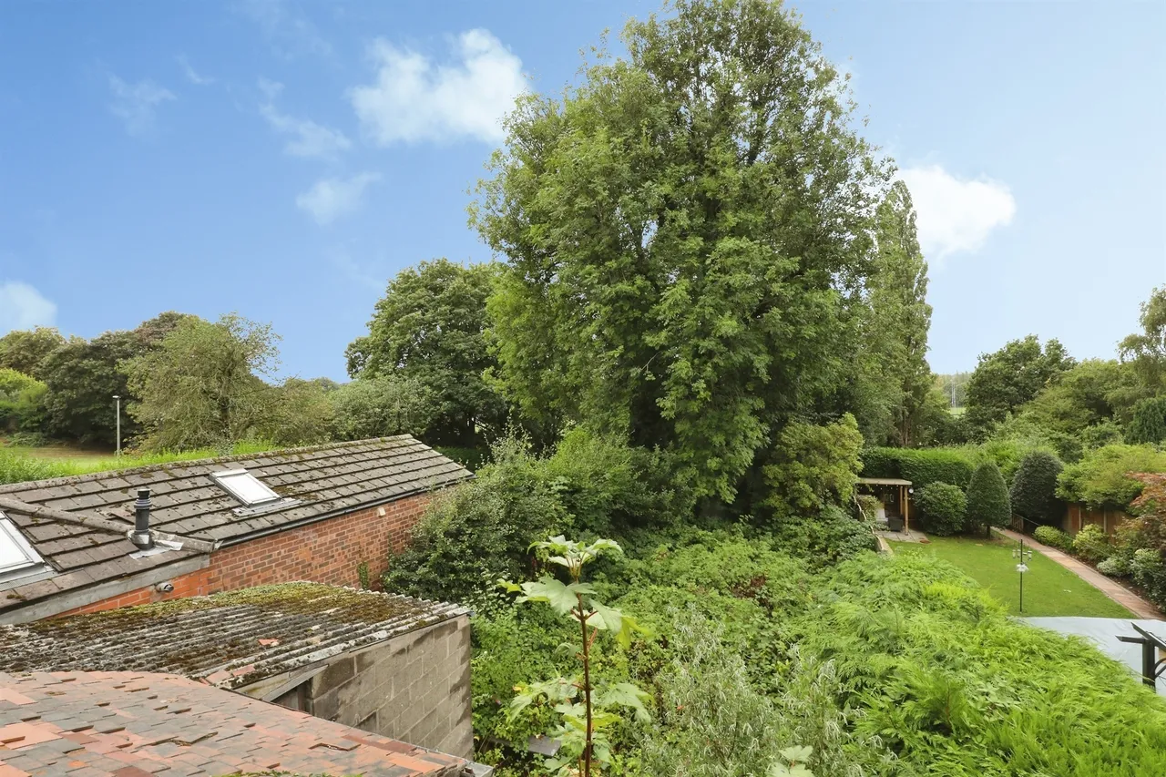 Moss Road, Northwich, CW8, photo 3