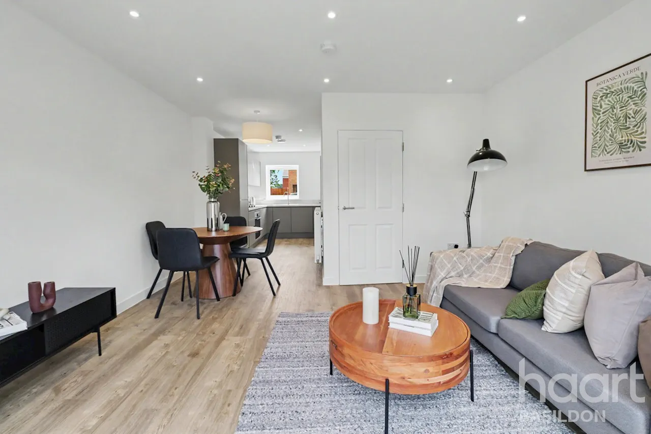 Ghyllgrove Close, SS14, photo 5