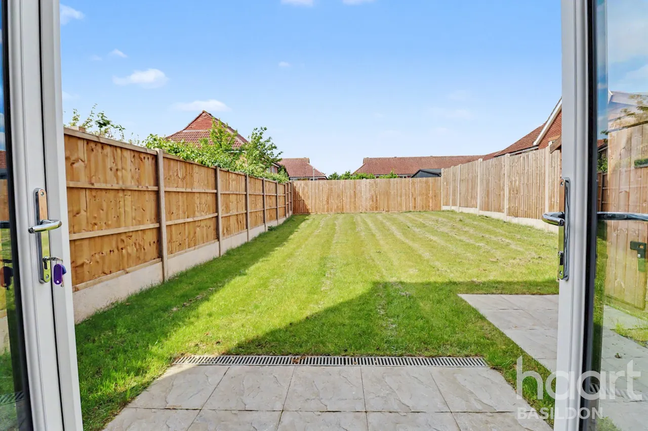 Ghyllgrove Close, SS14, photo 15