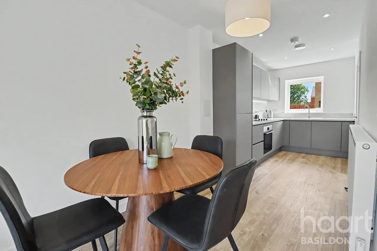 Ghyllgrove Close, SS14, photo 6