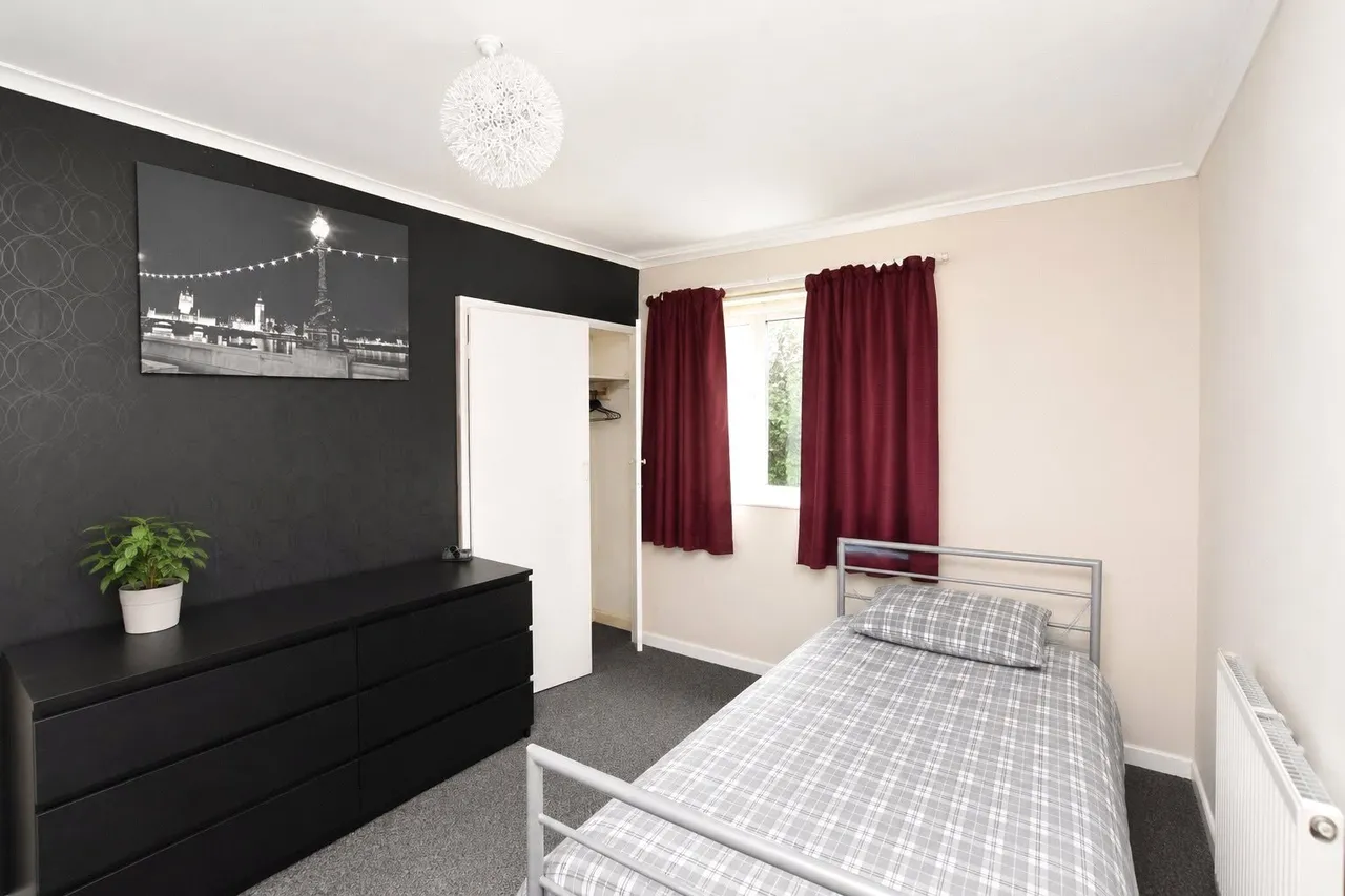 Manxman Road, Higher Croft, Blackburn, Lancashire, BB2, photo 4