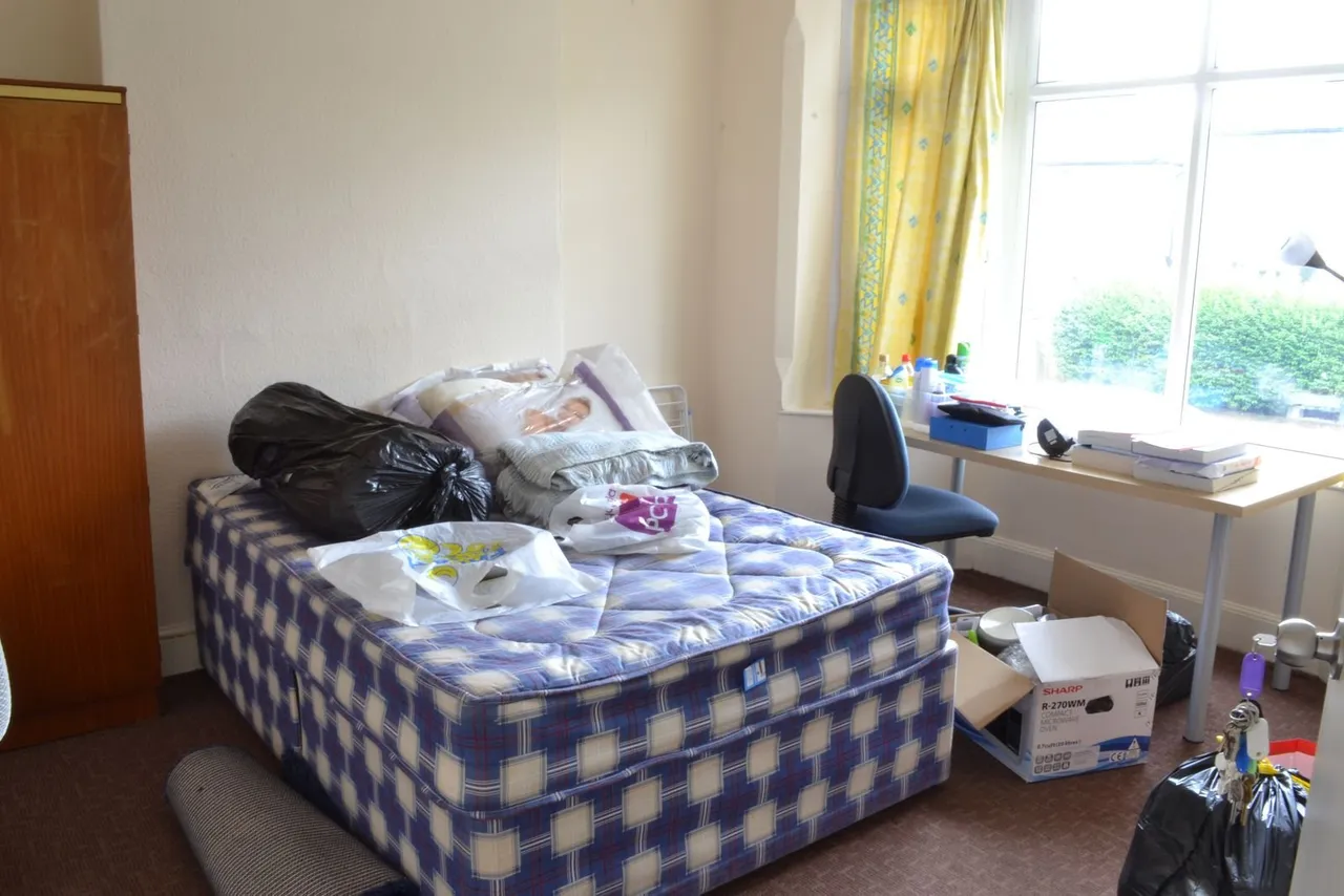 Rolleston Drive, Nottingham, NG7, photo 5