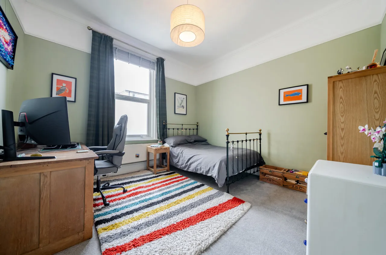 Elphinstone Road, Southsea, PO5, photo 8