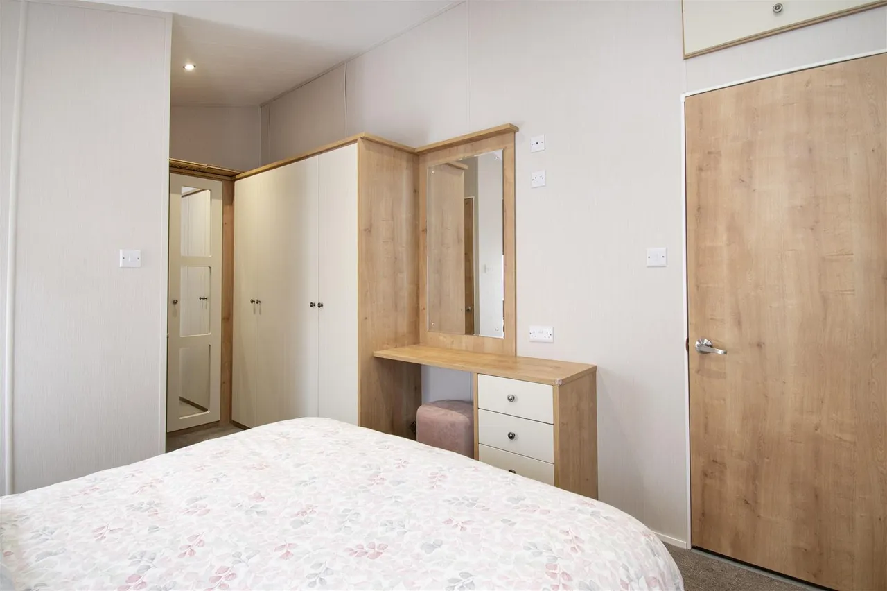 Seaview Avenue, Seaton Estate, photo 11