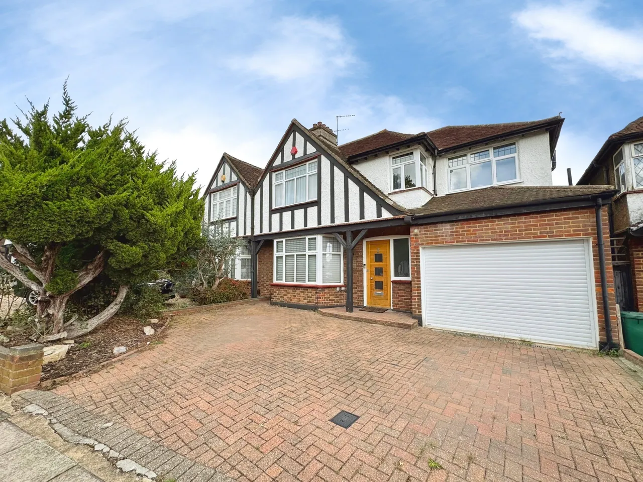 5 bed house for sale, Hillside Gardens, Edgware, HA8