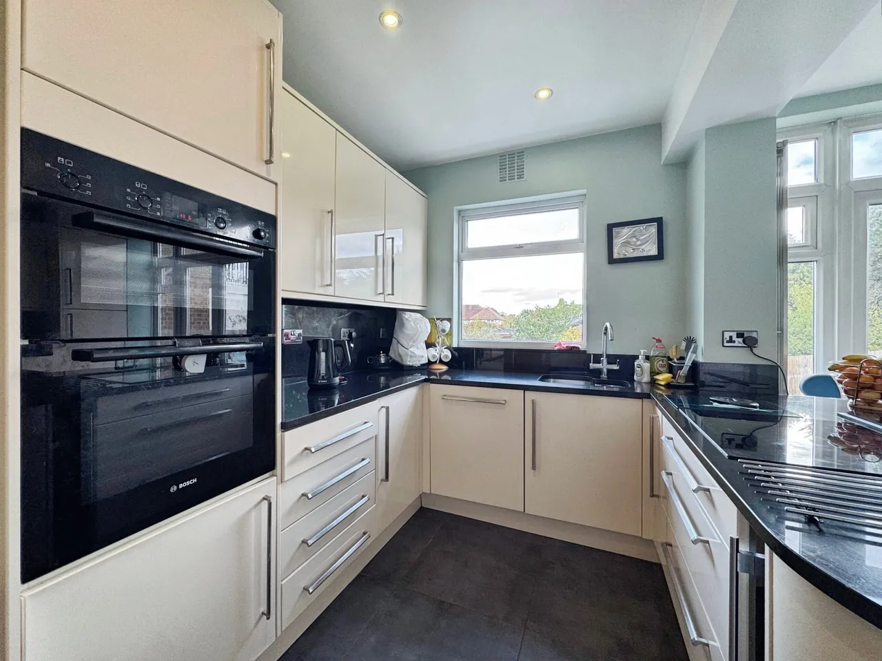 Hillside Gardens, Edgware, HA8, photo 7