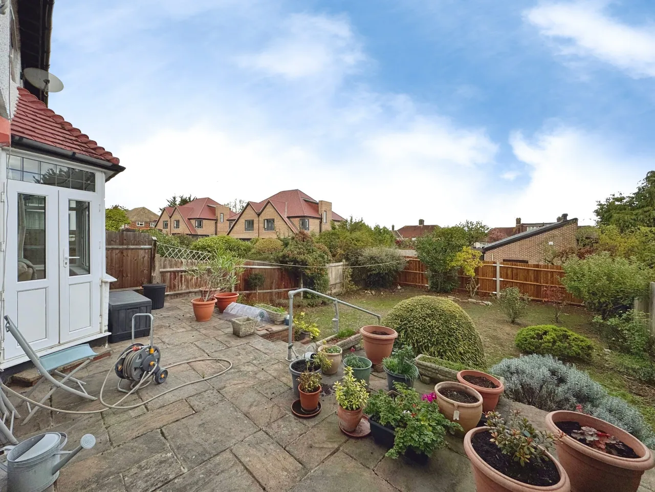 Hillside Gardens, Edgware, HA8, photo 4