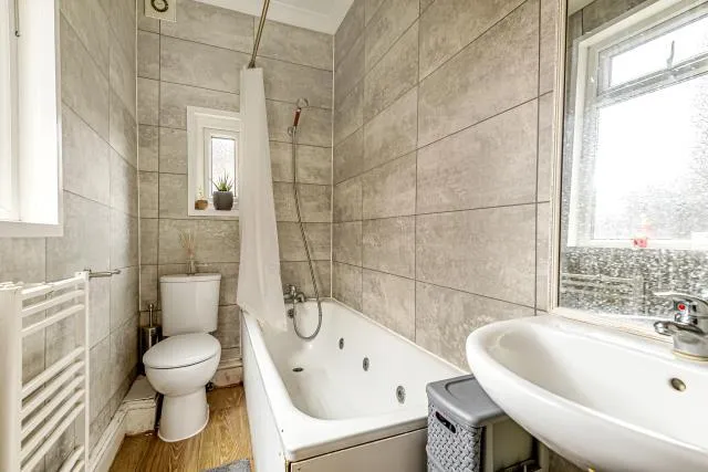 Herga Road, Harrow, HA3, photo 8