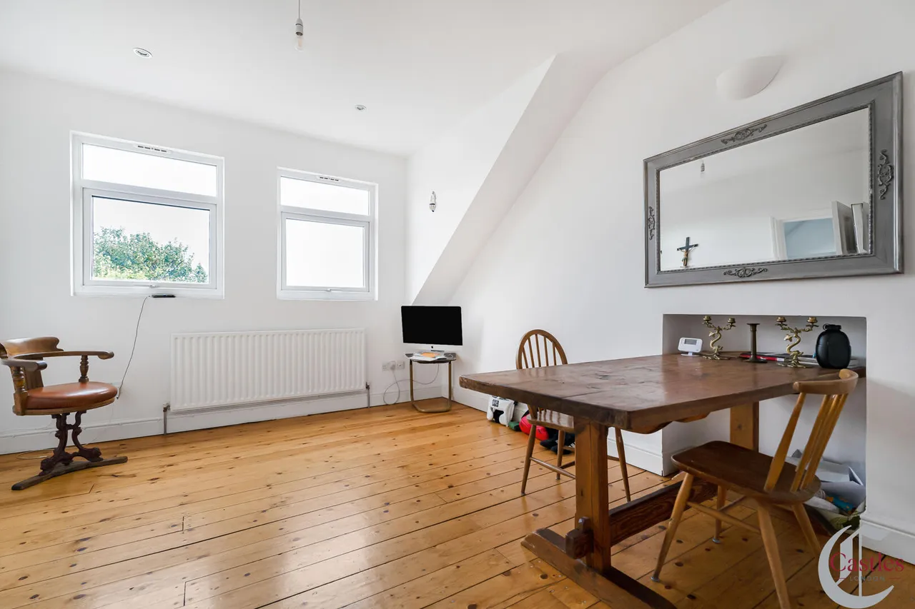 Newick Road, Hackney, E5, photo 3
