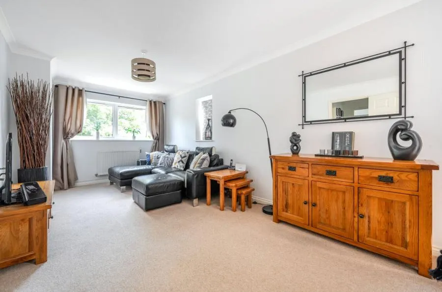 Davy Place, Bracknell, RG12, photo 3