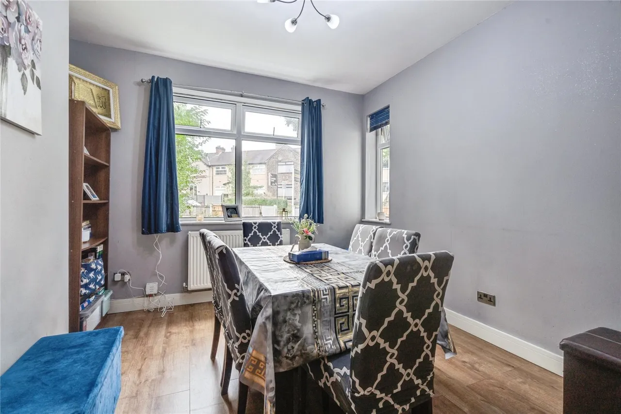 The Crescent, Westhoughton, BL5, photo 5