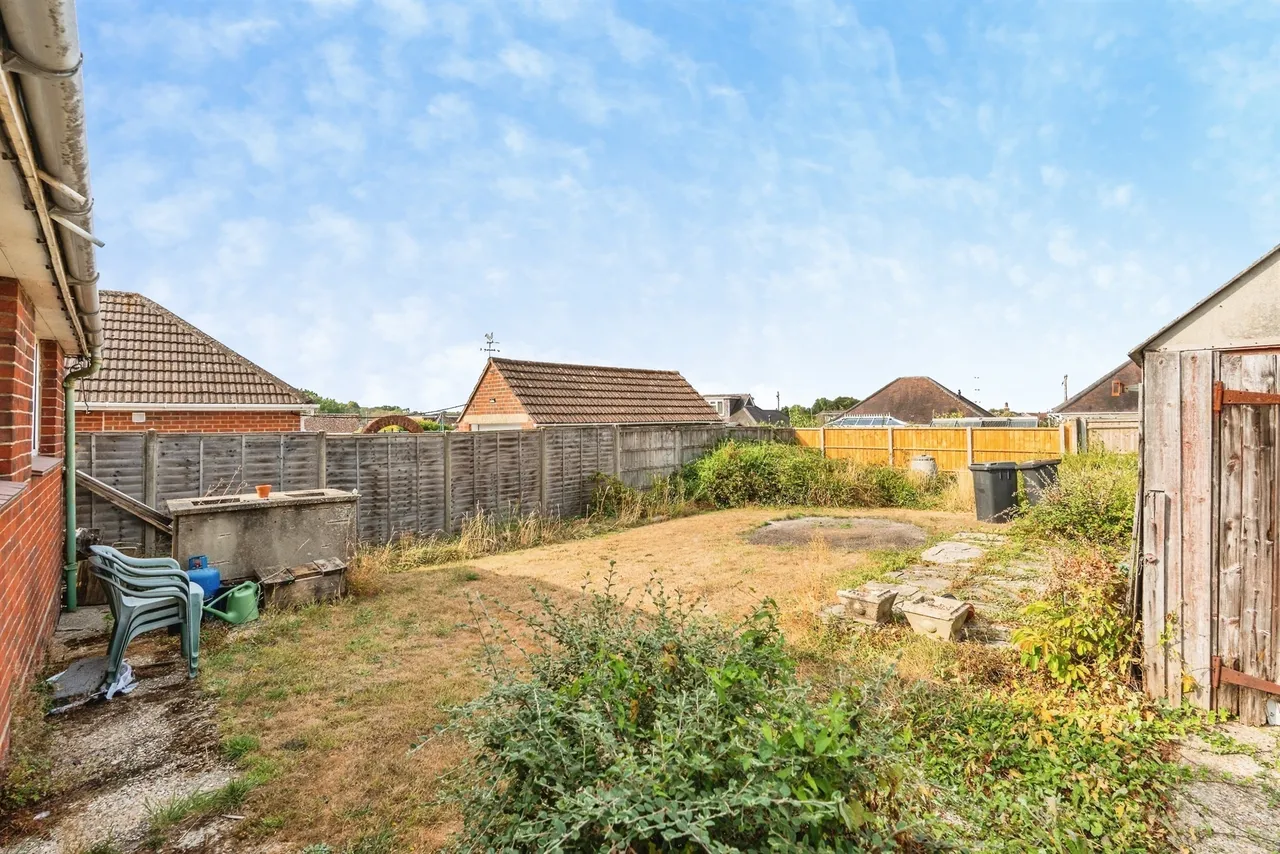 Testlands Avenue, Nursling, Southampton, photo 2