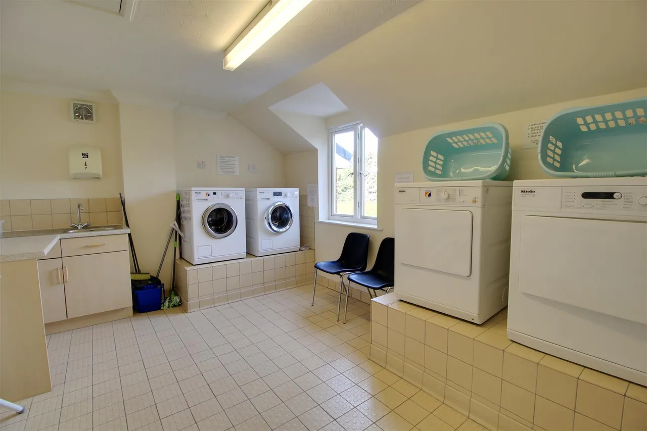 Tylers Close, Lymington, SO41, photo 15