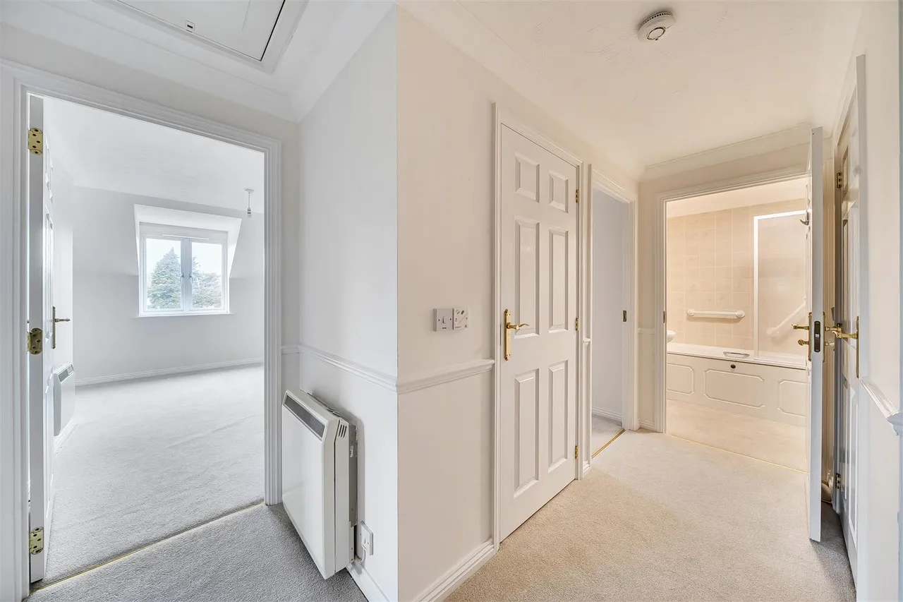 Tylers Close, Lymington, SO41, photo 10