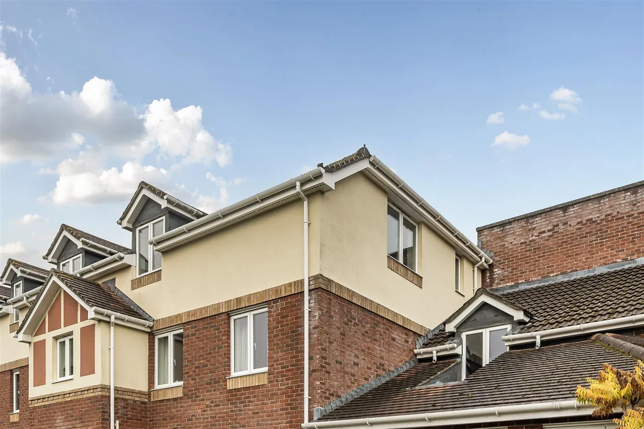Tylers Close, Lymington, SO41, photo 11