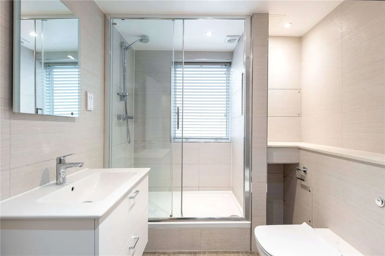 Clarges Street, London, W1J 7EG, photo 12