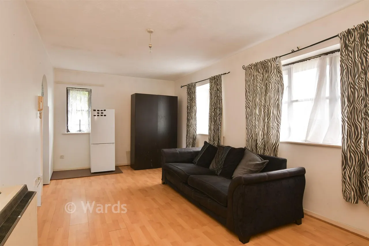 Clifton Walk, Dartford, DA2, photo 4