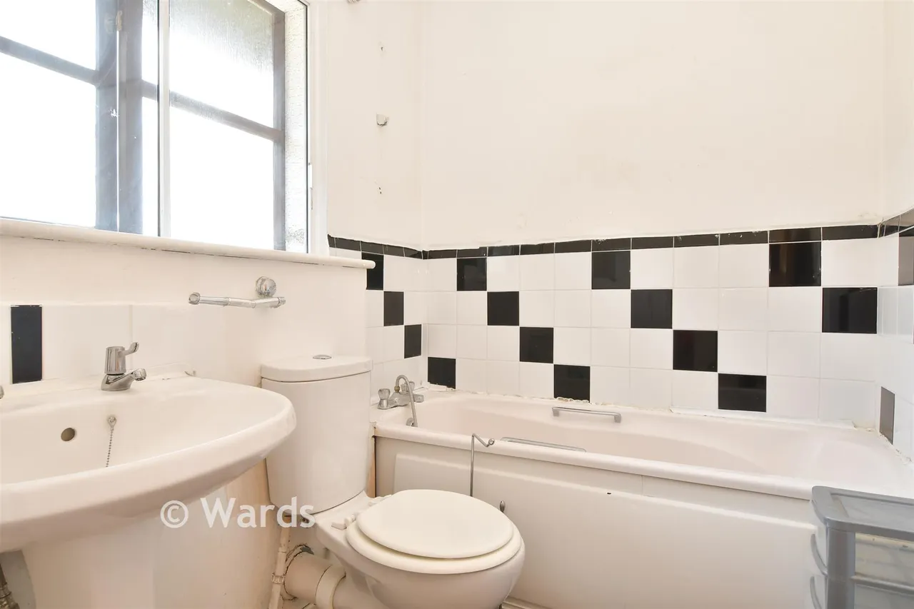 Clifton Walk, Dartford, DA2, photo 11