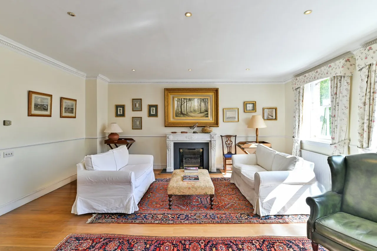 Onslow Gardens, South Kensington, London, SW7 3AQ, photo 2