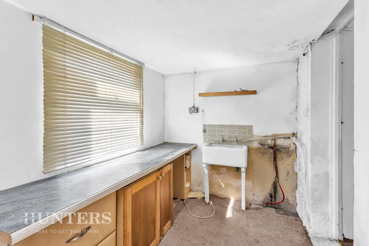 Manchester Road, Greenfield, OL3, photo 10
