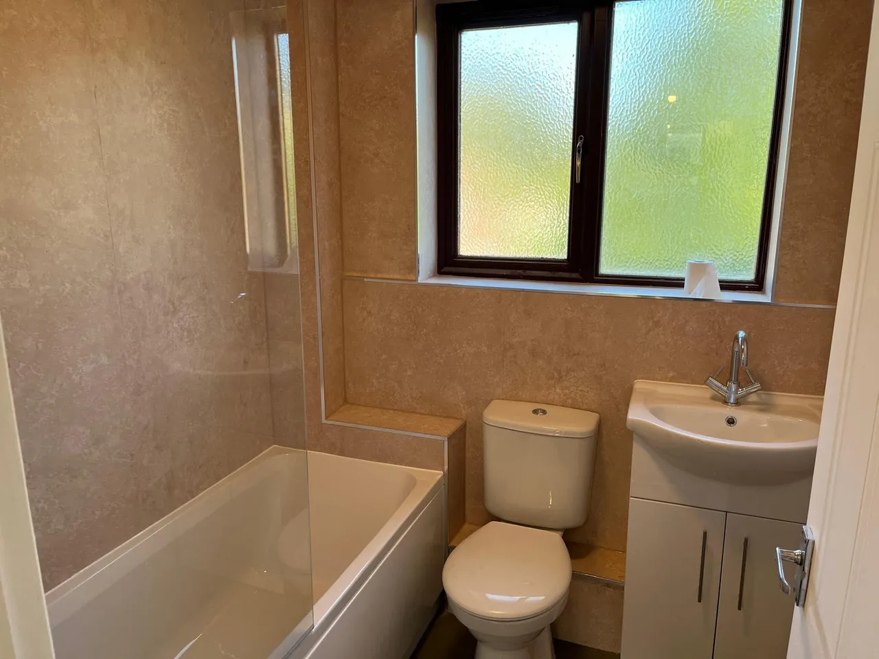 Fernwood Close, Wellington, TF1, photo 17