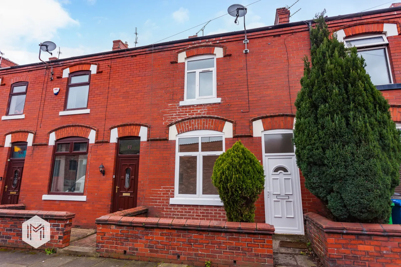 3 bed flat to rent, Pool Bank Street, Middleton, M24