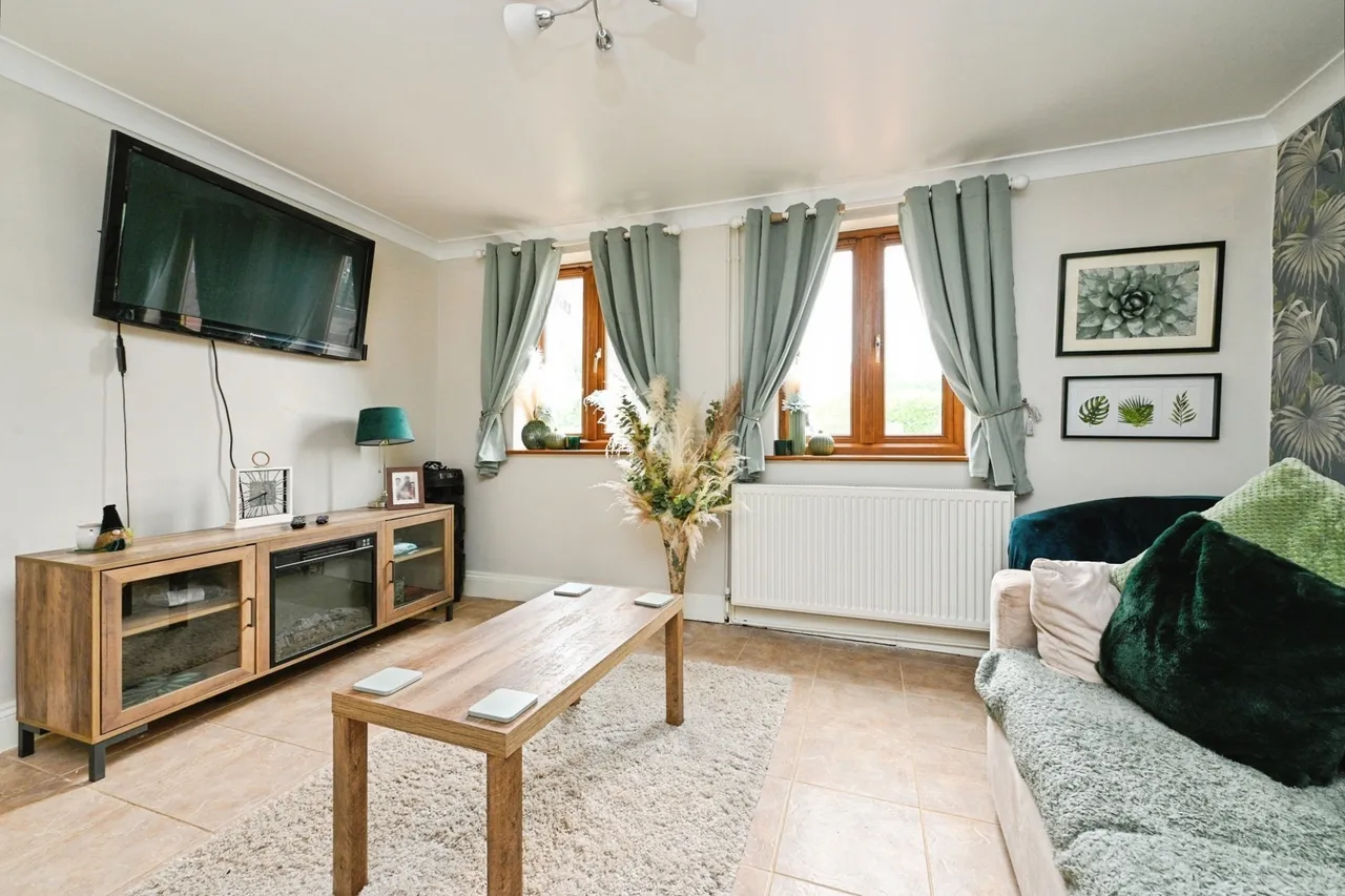 Main Road, Three Holes, Wisbech, Norfolk, PE14, photo 11