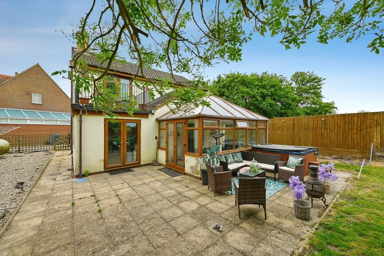 Main Road, Three Holes, Wisbech, Norfolk, PE14, photo 10