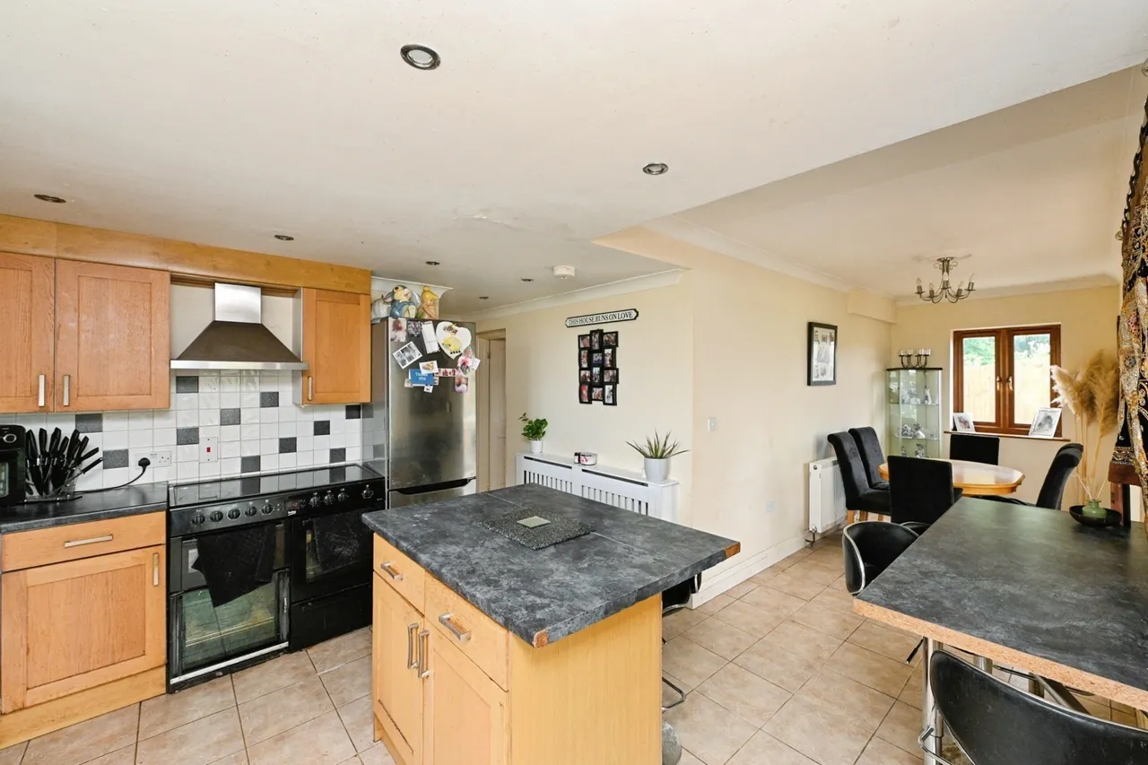 Main Road, Three Holes, Wisbech, Norfolk, PE14, photo 6