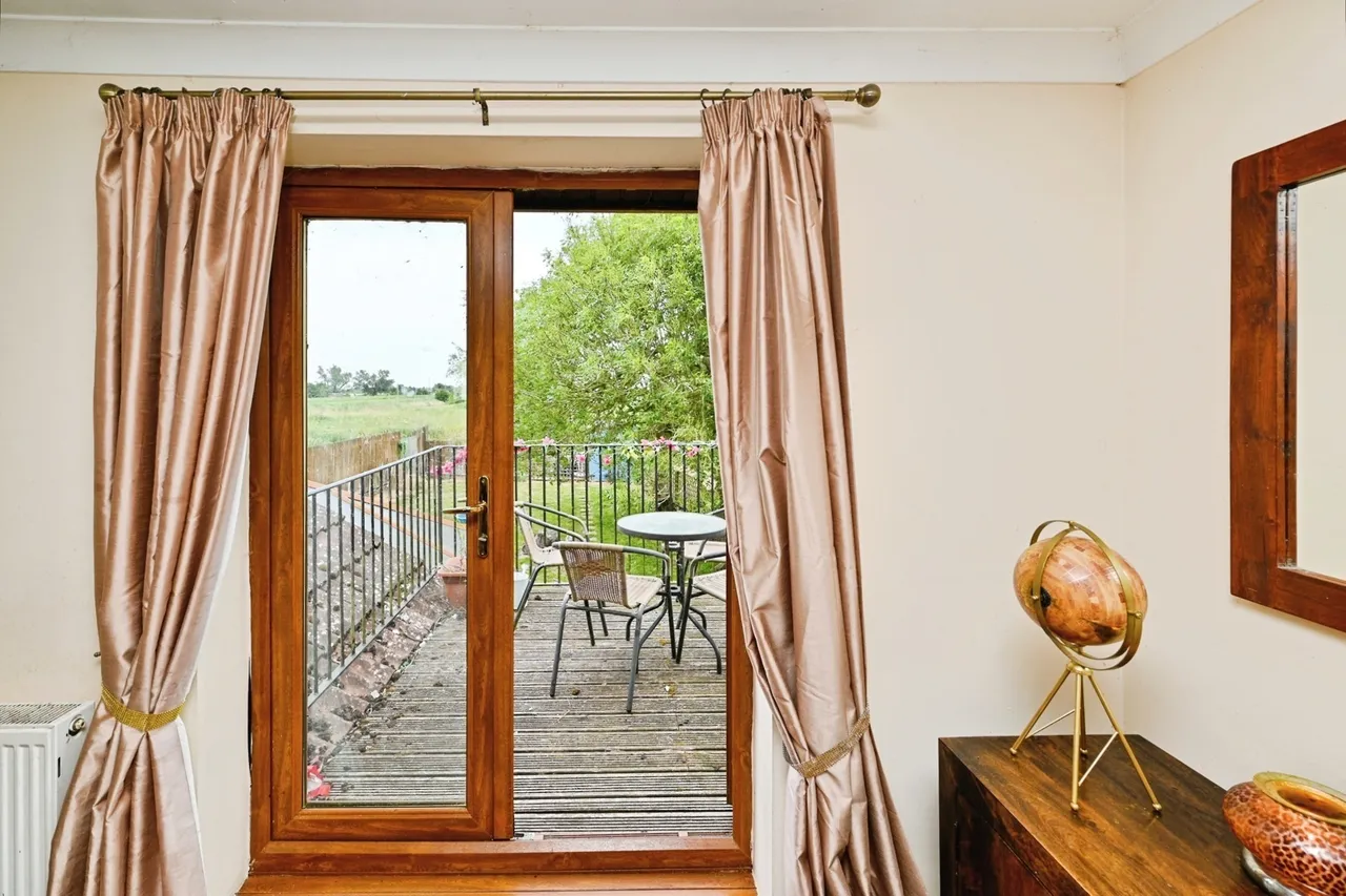 Main Road, Three Holes, Wisbech, Norfolk, PE14, photo 18