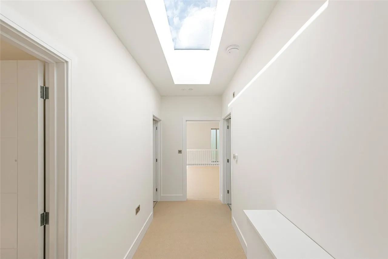 Parkhurst Road, Islington, N7, photo 26