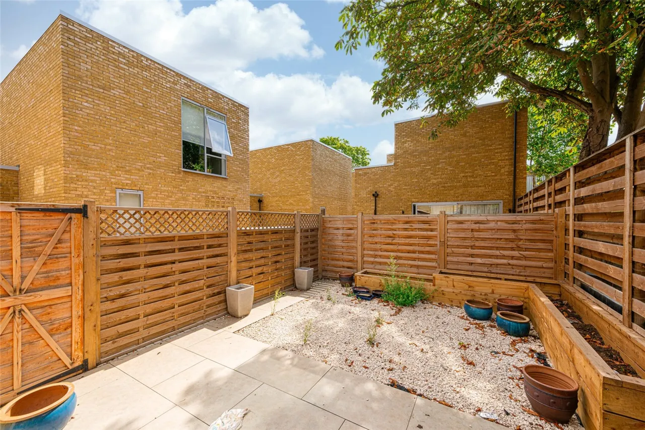 Parkhurst Road, Islington, N7, photo 32