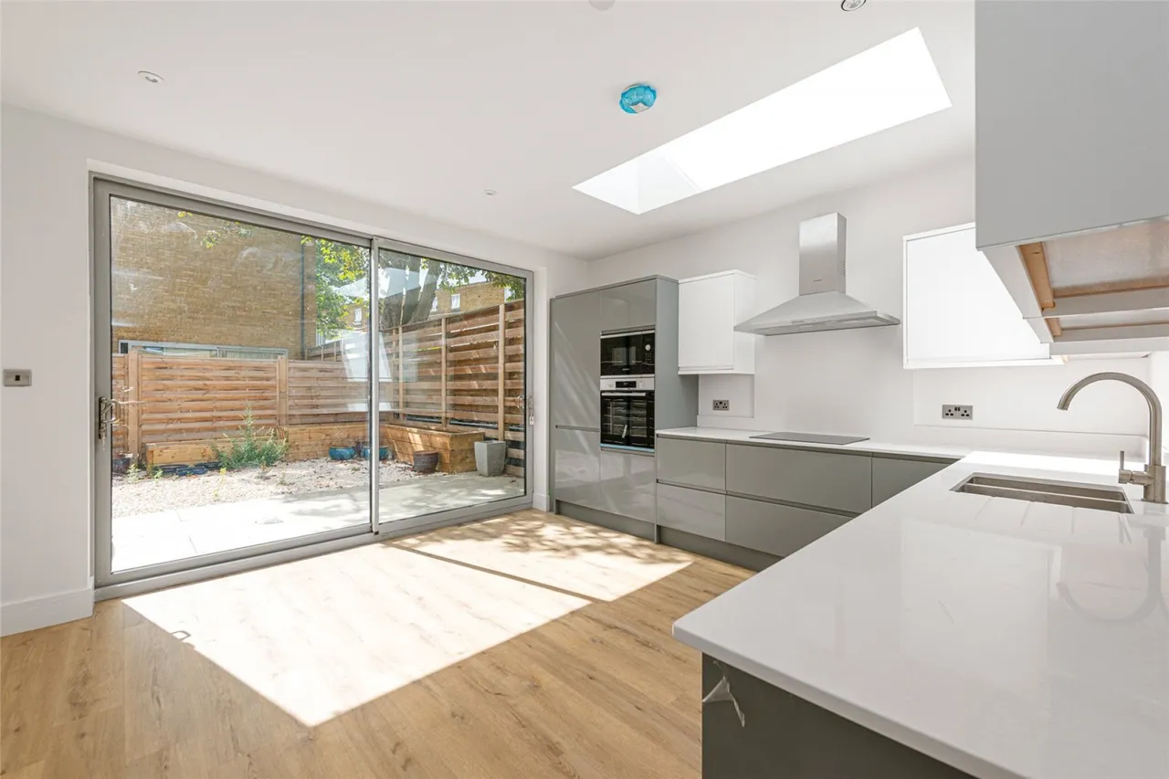 Parkhurst Road, Islington, N7, photo 2