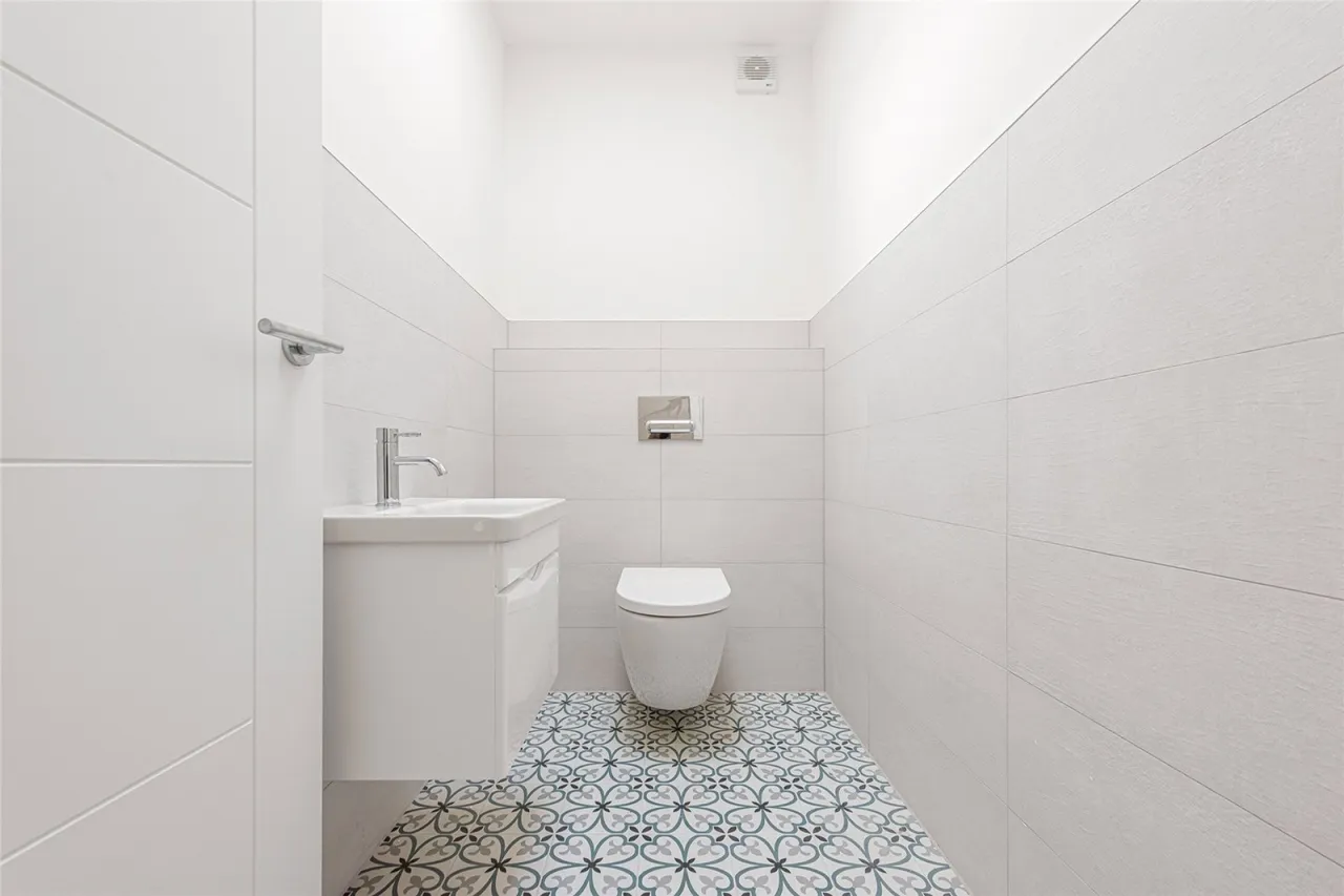 Parkhurst Road, Islington, N7, photo 9