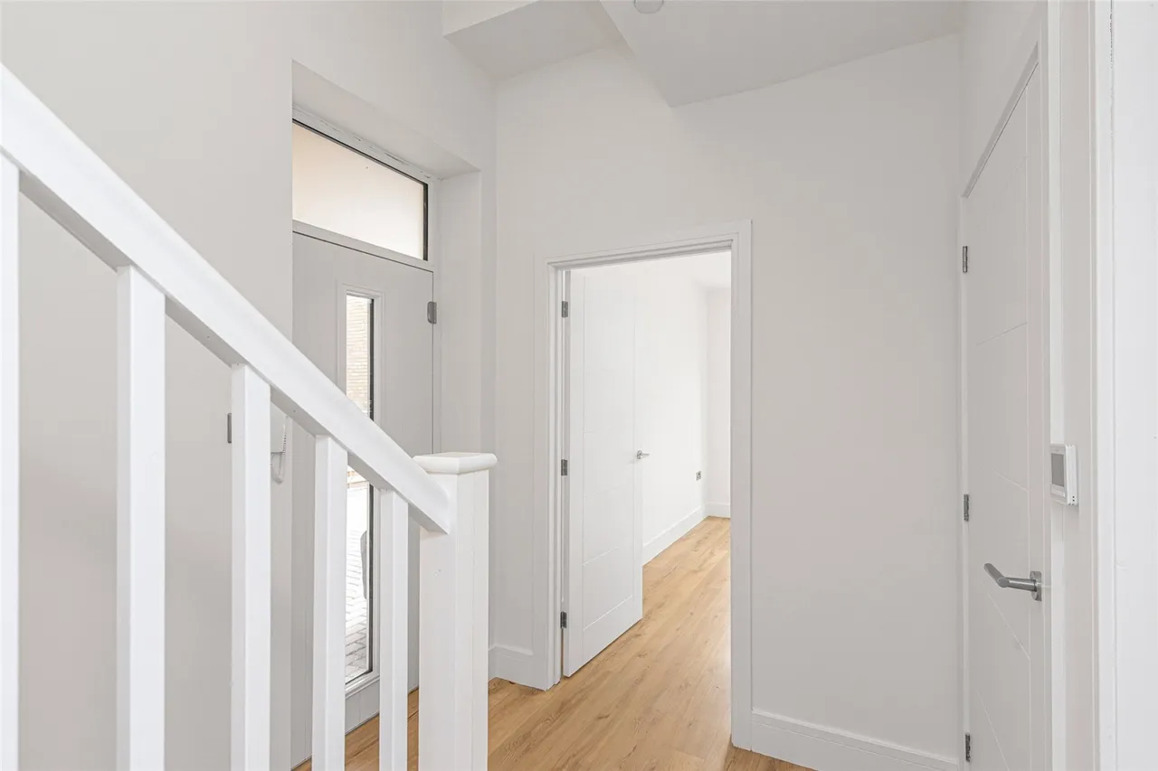 Parkhurst Road, Islington, N7, photo 13