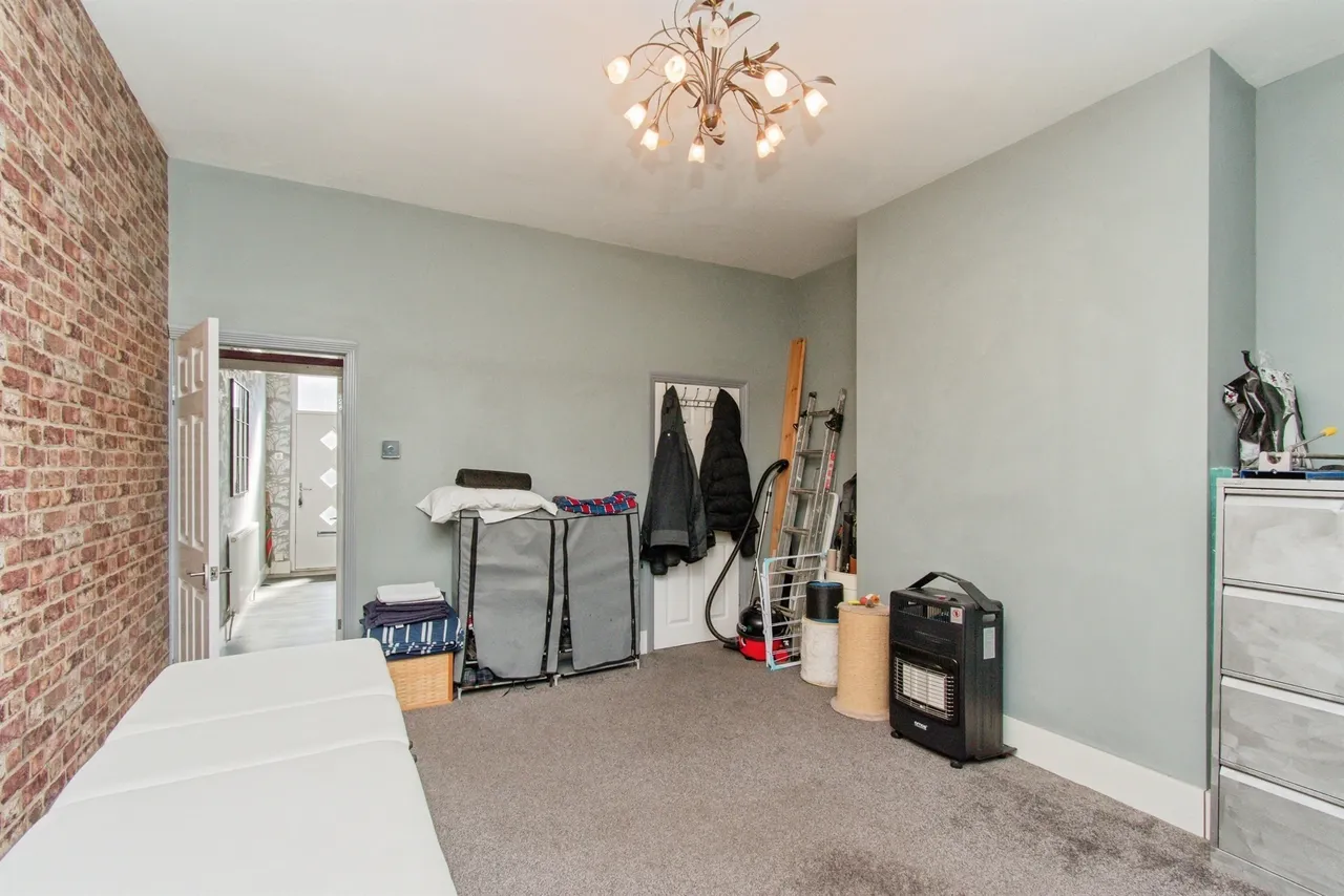 Ashton Road, CASTLEFORD, photo 6