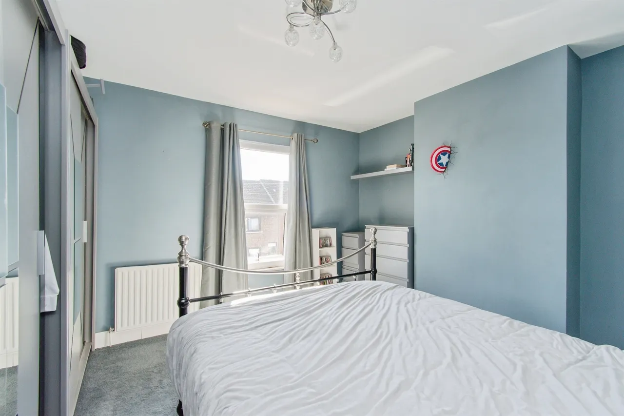 Ashton Road, CASTLEFORD, photo 9