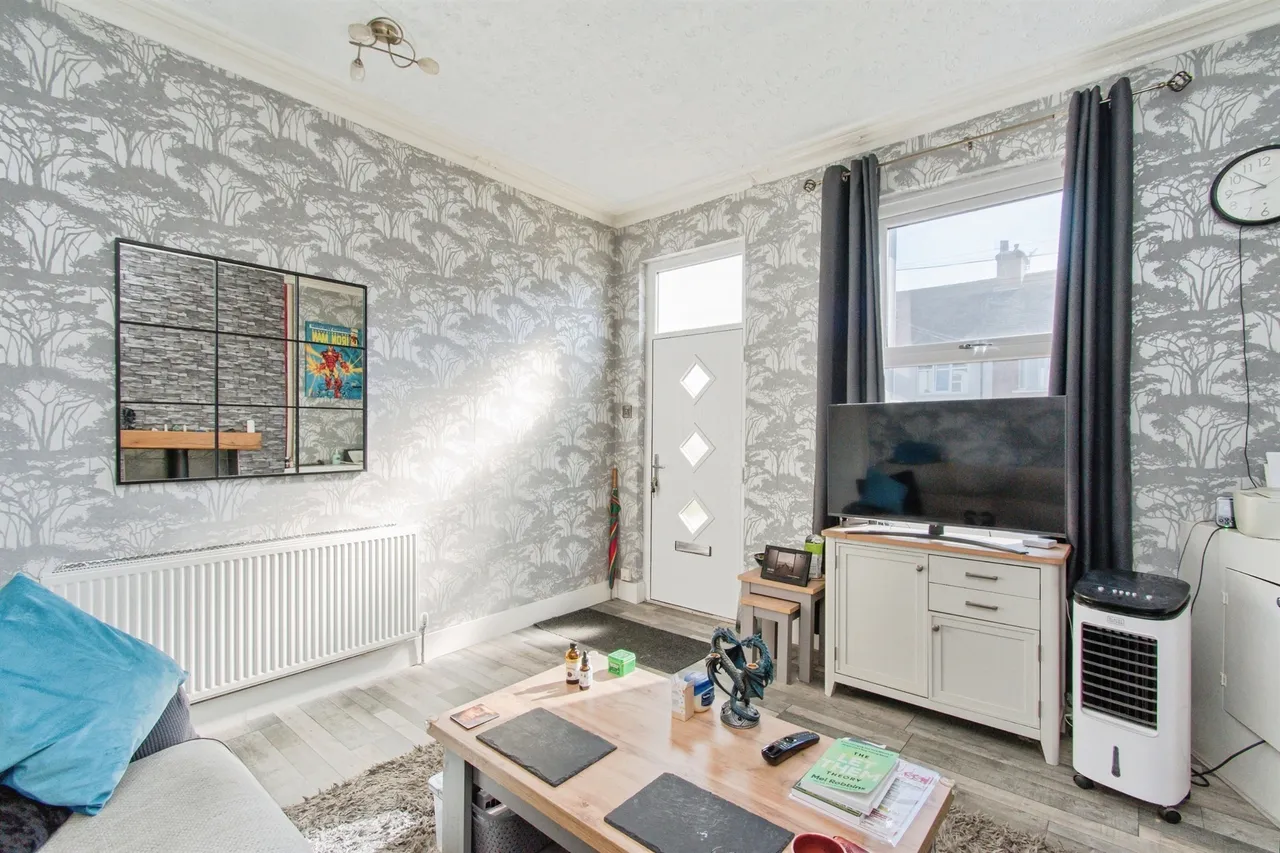 Ashton Road, CASTLEFORD, photo 5