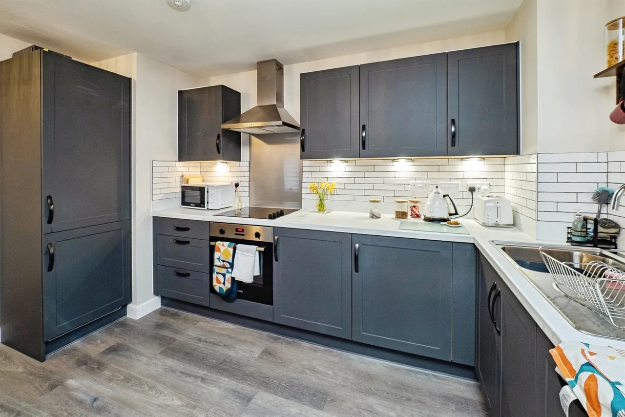 Sherston Crescent, Beverley, photo 2