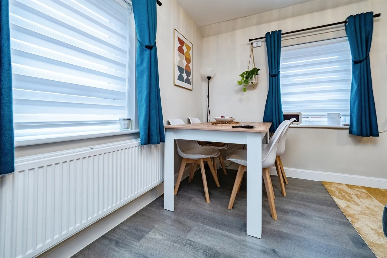 Sherston Crescent, Beverley, photo 6