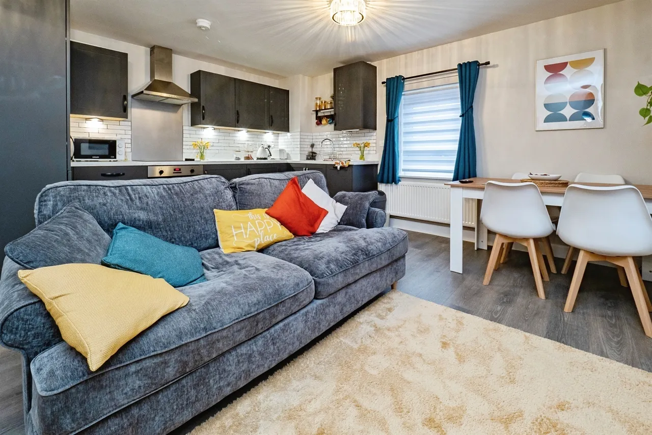 Sherston Crescent, Beverley, photo 7
