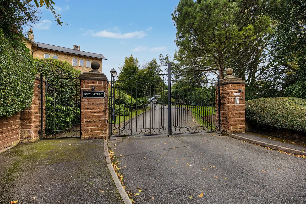 Beechmount, Altrincham, photo 14