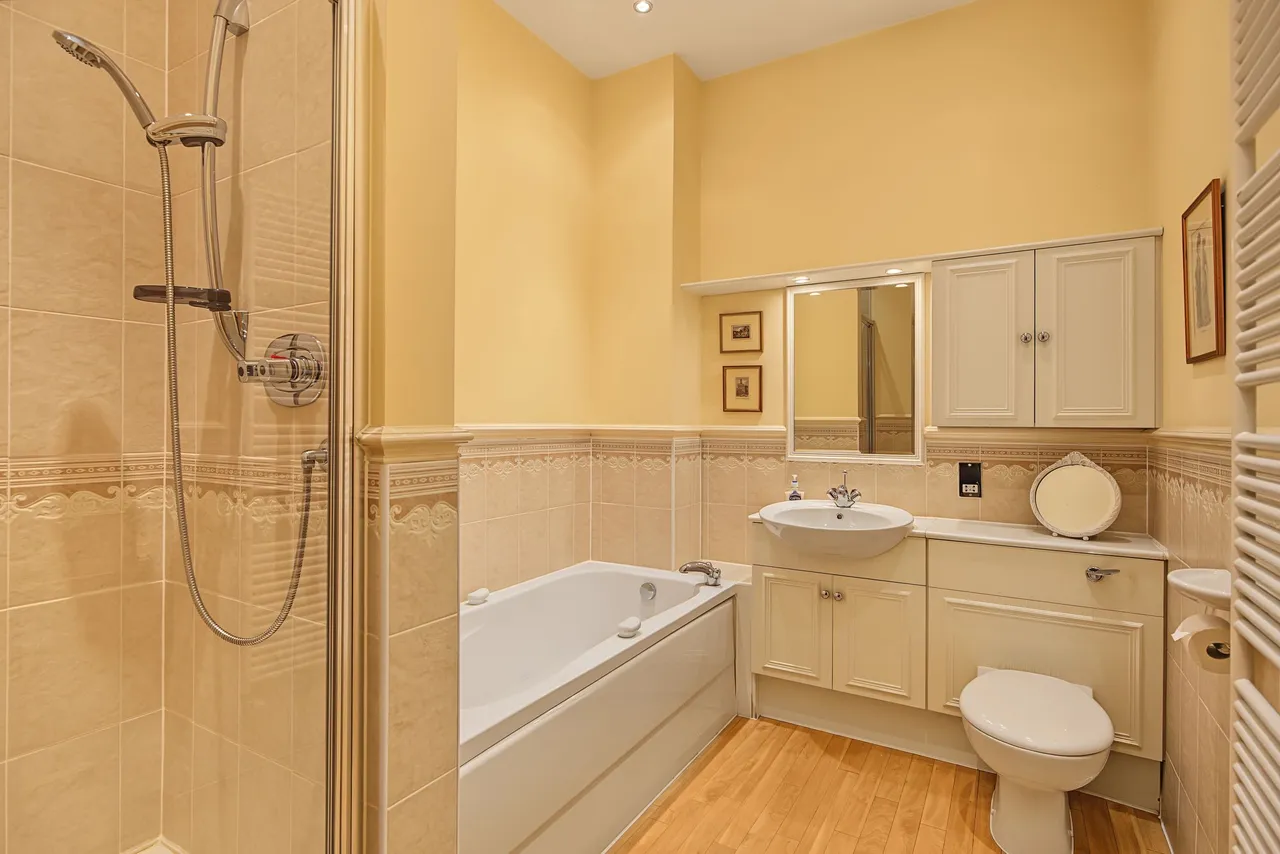 Beechmount, Altrincham, photo 11