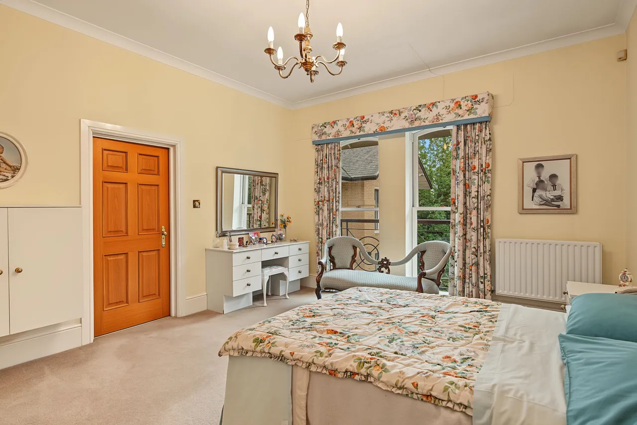 Beechmount, Altrincham, photo 8